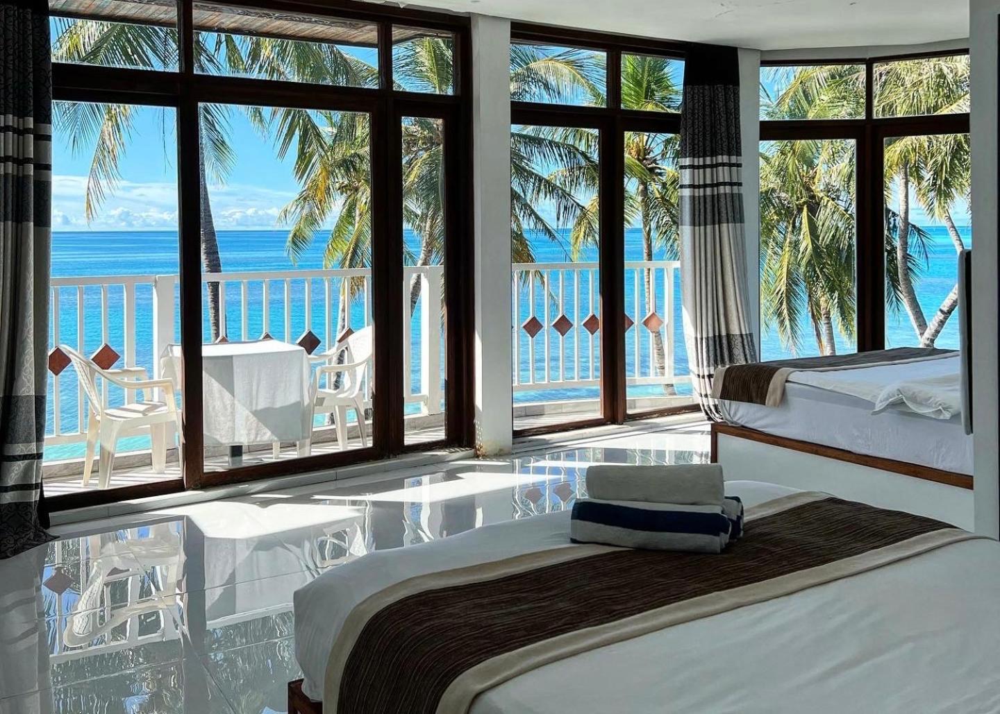 Heron Beach Hotel - The Best Maldivian Getaway In Dhiffushi,Maldives Экстерьер фото