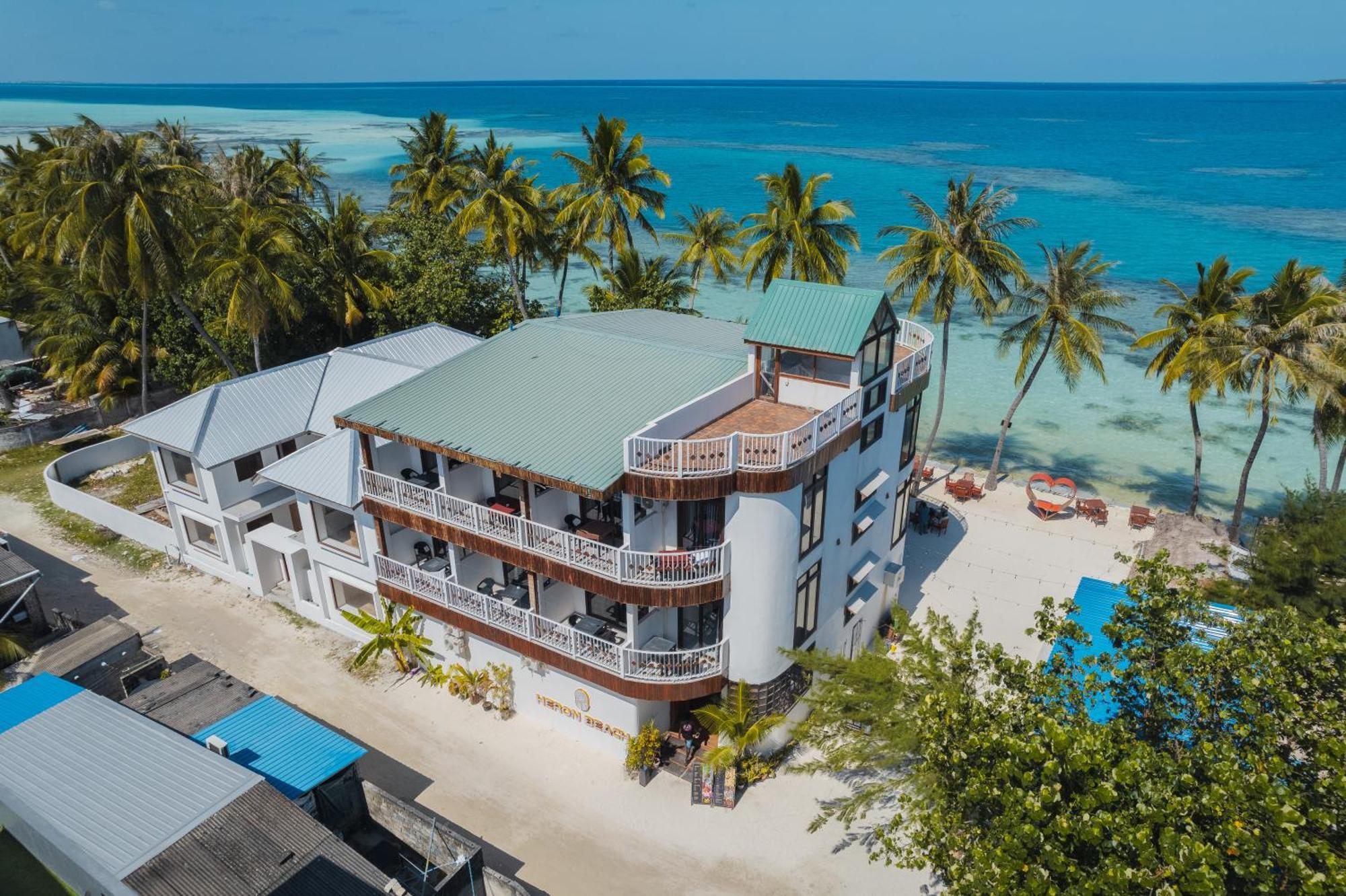 Heron Beach Hotel - The Best Maldivian Getaway In Dhiffushi,Maldives Экстерьер фото